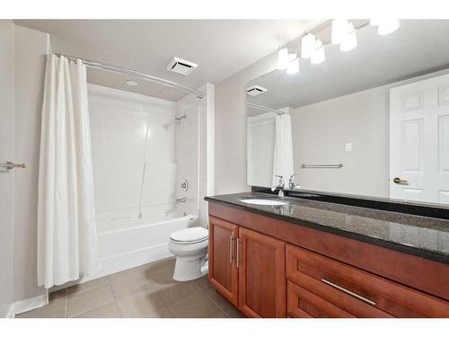 1005-1100 8 Avenue Sw, Calgary, AB - Indoor Photo Showing Bathroom