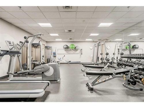 1005-1100 8 Avenue Sw, Calgary, AB - Indoor Photo Showing Gym Room