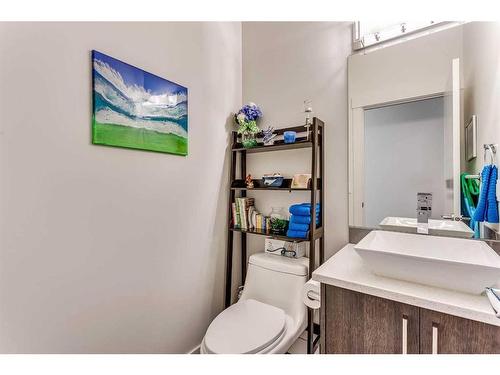 1408 Price Road, Carstairs, AB - Indoor Photo Showing Bathroom