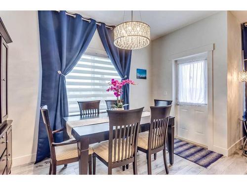 1408 Price Road, Carstairs, AB - Indoor Photo Showing Dining Room