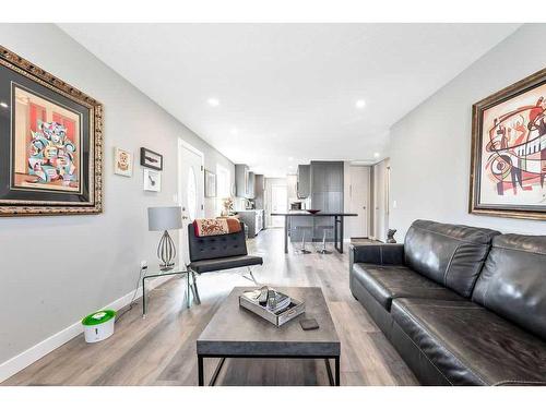 8019 20A Street Se, Calgary, AB - Indoor Photo Showing Living Room