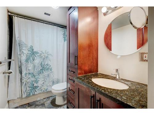 1501-1330 15 Avenue Sw, Calgary, AB - Indoor Photo Showing Bathroom