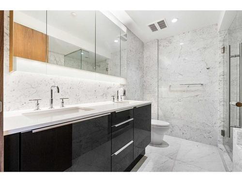 406-738 1 Avenue Sw, Calgary, AB - Indoor Photo Showing Bathroom