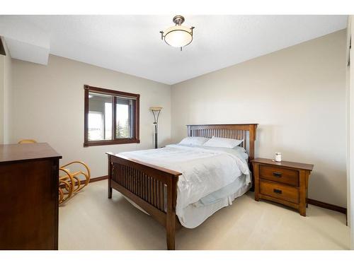 270105 Range Road 43, Rural Rocky View County, AB - Indoor Photo Showing Bedroom