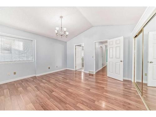 164 Sanderling Close Nw, Calgary, AB - Indoor Photo Showing Other Room