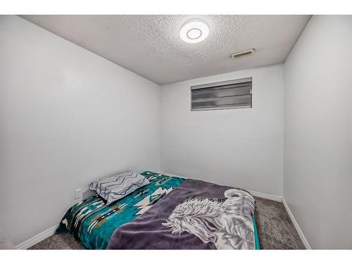 206 Saddlemont Boulevard Ne, Calgary, AB - Indoor Photo Showing Bedroom