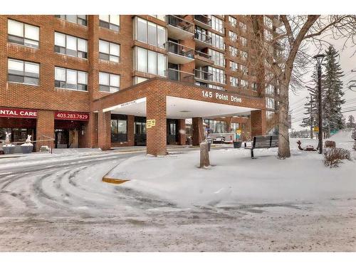 306-145 Point Drive Nw, Calgary, AB - Outdoor