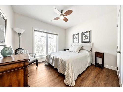 64228 306 Avenue West, Rural Foothills County, AB - Indoor Photo Showing Bedroom