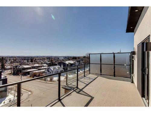 2040 30 Avenue Sw, Calgary, AB - Outdoor With View