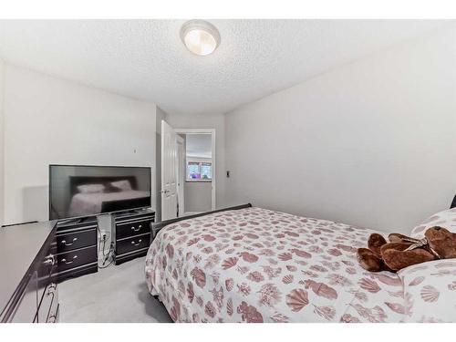 4 Southfork Place, Leduc, AB - Indoor Photo Showing Bedroom