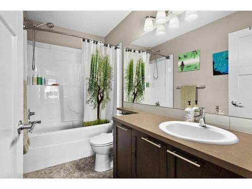 907 Skyview Ranch Grove Ne, Calgary, AB - Indoor Photo Showing Bathroom
