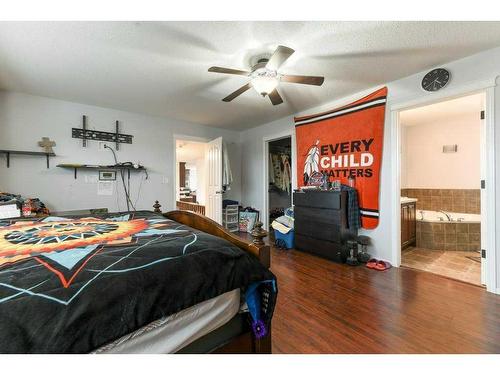 510 Wildflower Road Nw, Strathmore, AB - Indoor Photo Showing Bedroom