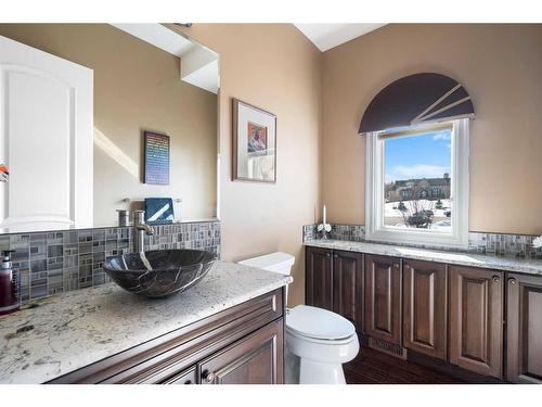 124 Grizzly Rise, Rural Rocky View County, AB - Indoor Photo Showing Bathroom