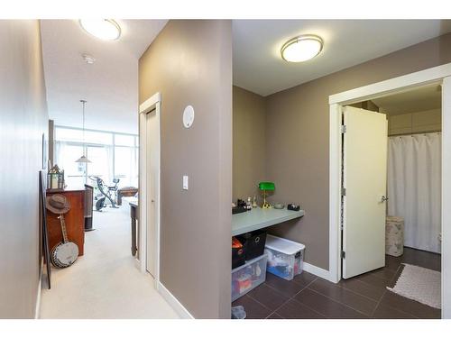 609-788 12 Avenue Sw, Calgary, AB - Indoor Photo Showing Other Room