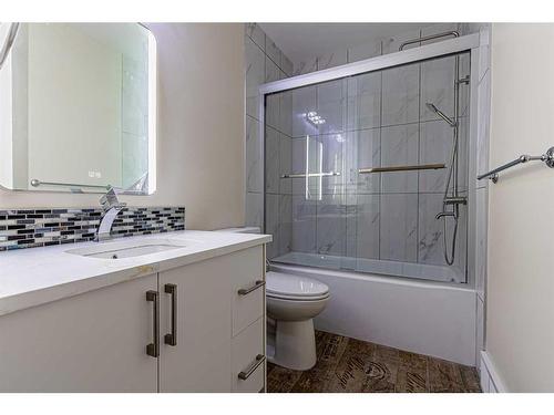 42 Coverdale Way Ne, Calgary, AB - Indoor Photo Showing Bathroom