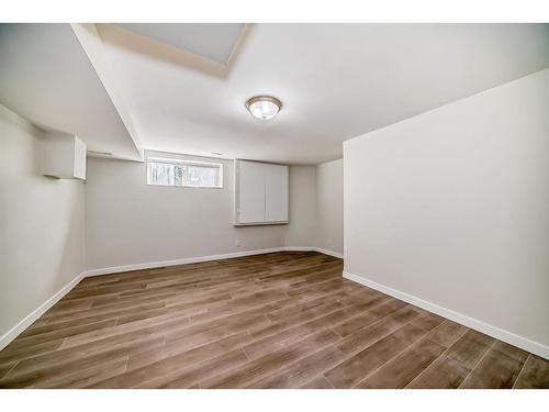 202 Topaz Gate, Chestermere, AB - Indoor Photo Showing Other Room