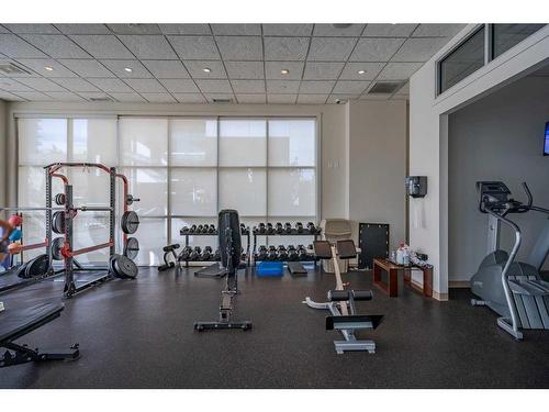 502-530 12 Avenue Sw, Calgary, AB - Indoor Photo Showing Gym Room