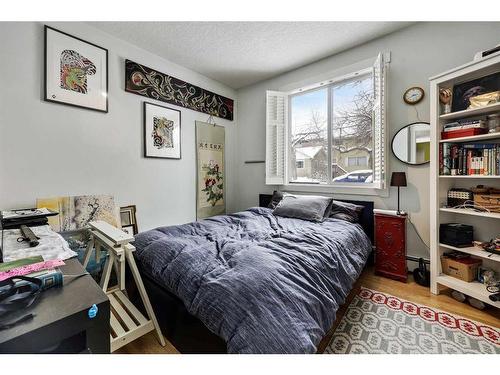 101-3501 15 Street Sw, Calgary, AB - Indoor Photo Showing Bedroom