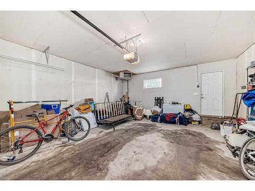 20529 Main Street, Calgary, AB - Indoor Photo Showing Garage