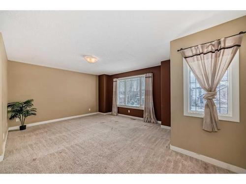 227 Everglade Circle Sw, Calgary, AB - Indoor Photo Showing Other Room