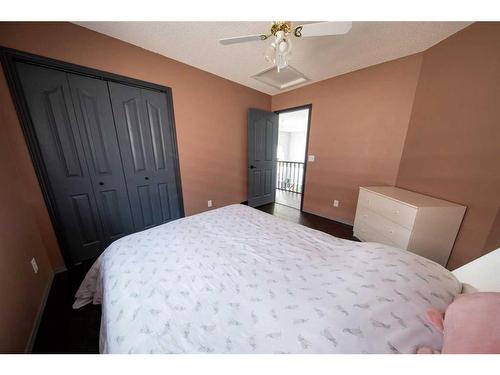 10397 Hamptons Boulevard Nw, Calgary, AB - Indoor Photo Showing Bedroom