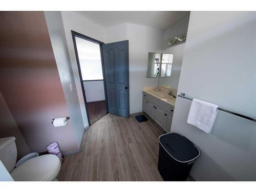 10397 Hamptons Boulevard Nw, Calgary, AB - Indoor Photo Showing Bathroom