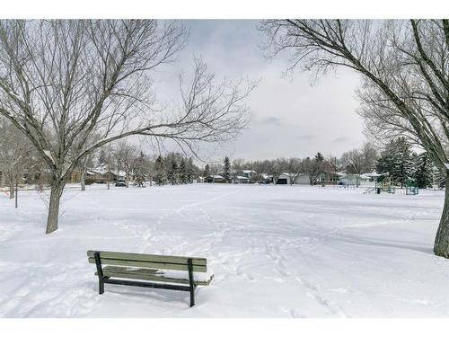 1628 48 Avenue Sw, Calgary, AB - Outdoor With View