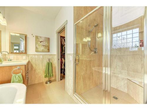 1137 Hillcrest Manor Estates, Strathmore, AB - Indoor Photo Showing Laundry Room