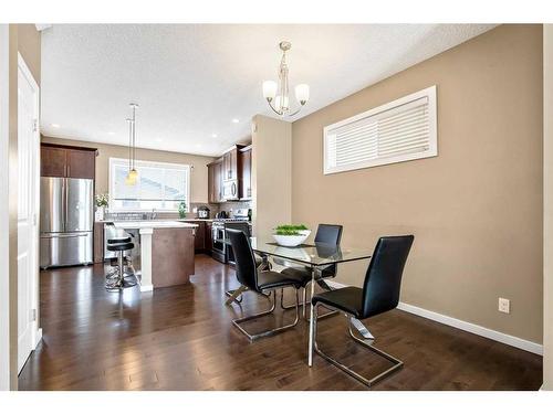 284 Marquis Heights Se, Calgary, AB - Indoor Photo Showing Dining Room