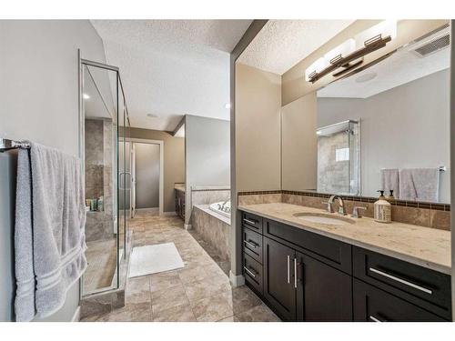 41 Elgin Estates View Se, Calgary, AB - Indoor Photo Showing Bathroom