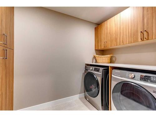 3111 5 Street Nw, Calgary, AB - Indoor Photo Showing Laundry Room