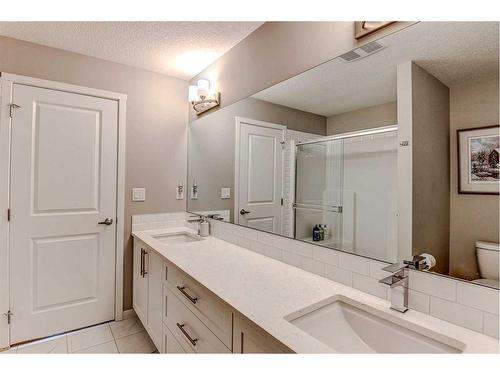 301-4350 Seton Drive Se, Calgary, AB - Indoor Photo Showing Bathroom