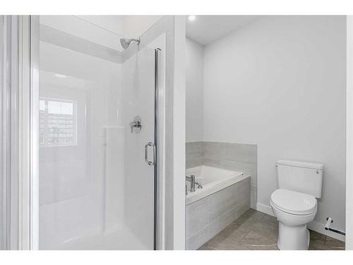 110-595 Mahogany Road Se, Calgary, AB - Indoor Photo Showing Bathroom