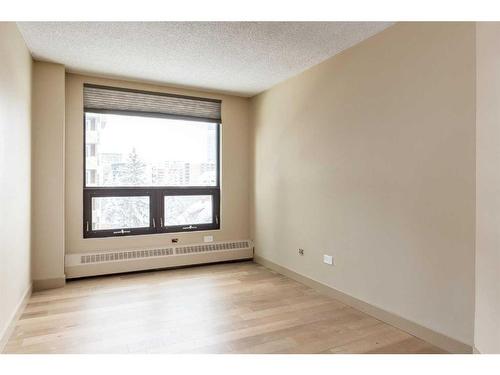 540-1304 15 Avenue Sw, Calgary, AB - Indoor Photo Showing Other Room