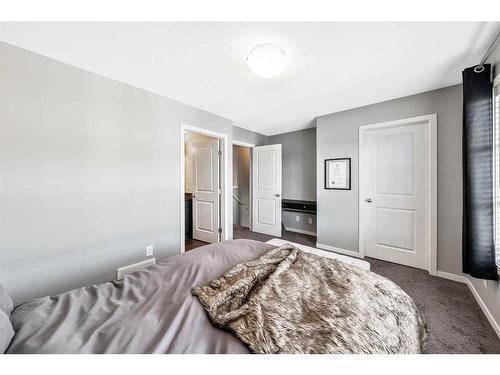 1010 Evansridge Park Nw, Calgary, AB - Indoor Photo Showing Bedroom