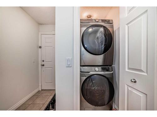407-1631 28 Avenue Sw, Calgary, AB - Indoor Photo Showing Laundry Room