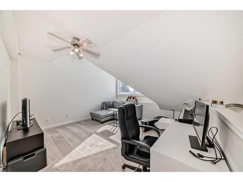 407-1631 28 Avenue Sw, Calgary, AB - Indoor Photo Showing Office
