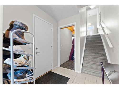 614 Copperpond Boulevard Se, Calgary, AB - Indoor Photo Showing Other Room