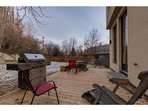 1010 39 Avenue Sw, Calgary, AB - Outdoor With Deck Patio Veranda With Exterior