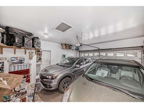 23 Sanderling Rise Nw, Calgary, AB - Indoor Photo Showing Garage