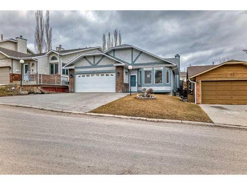 23 Sanderling Rise Nw, Calgary, AB - Outdoor With Facade