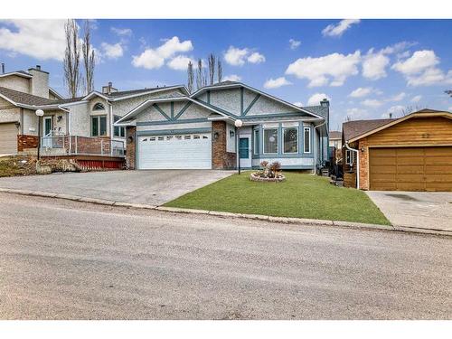 23 Sanderling Rise Nw, Calgary, AB - Outdoor With Facade