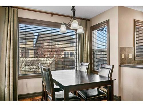 84 Everbrook Drive Sw, Calgary, AB - Indoor Photo Showing Dining Room