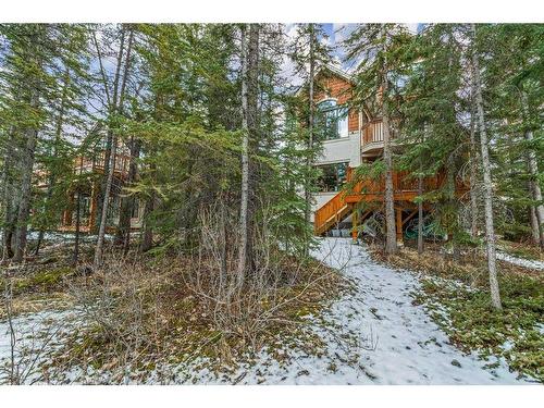 215 Miskow Close, Canmore, AB - Outdoor