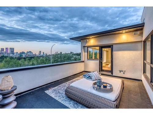 211 33 Avenue Sw, Calgary, AB - Outdoor With Balcony With Deck Patio Veranda