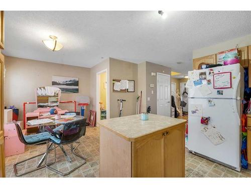 143 Saddlemont Crescent Ne, Calgary, AB - Indoor Photo Showing Kitchen