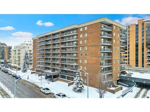 907-1335 12 Avenue Sw, Calgary, AB - Outdoor With Balcony With Facade