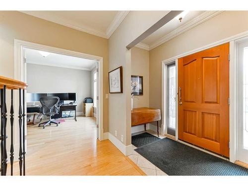 3017 3 Street Sw, Calgary, AB - Indoor Photo Showing Other Room