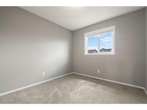 18 Evansborough Crescent Nw, Calgary, AB - Indoor Photo Showing Other Room