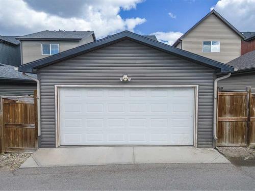 18 Evansborough Crescent Nw, Calgary, AB - Outdoor With Exterior